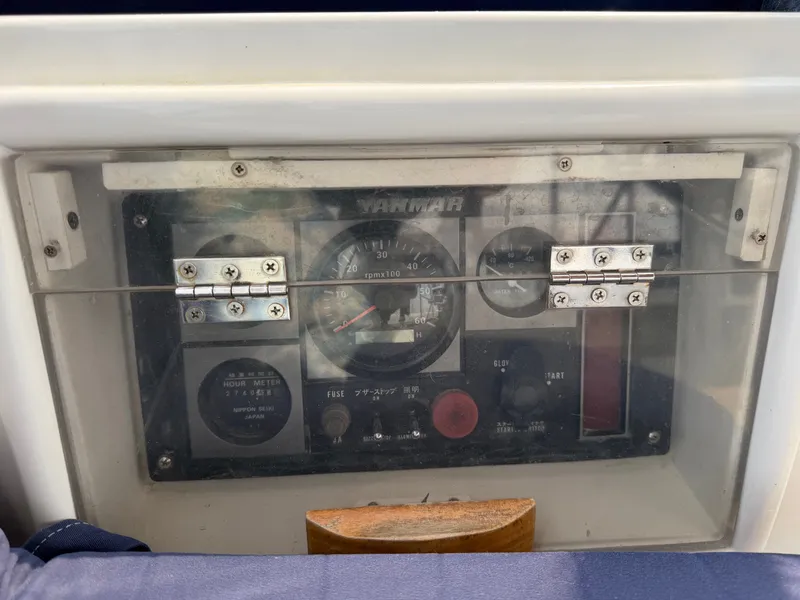 Slide: The Image of Tayana 48 CC 1995 - 89