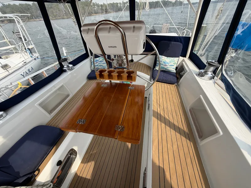 Slide: The Image of Tayana 48 CC 1995 - 96