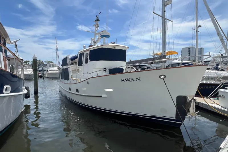 The Image of 1989 Hans Christian INDEPENDENCE 45 TRAWLER named "SWAN" docked at a marina. - 0