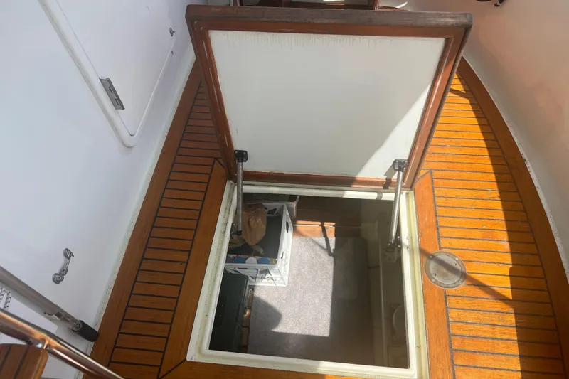 Slide: The Image of Interior ceiling of 1989 Hans Christian INDEPENDENCE 45 TRAWLER with wood accents and lighting fixtures. - 59