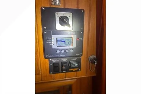 Slide: The Image of 1989 Hans Christian INDEPENDENCE 45 TRAWLER deck with railing and dockside view. - 7