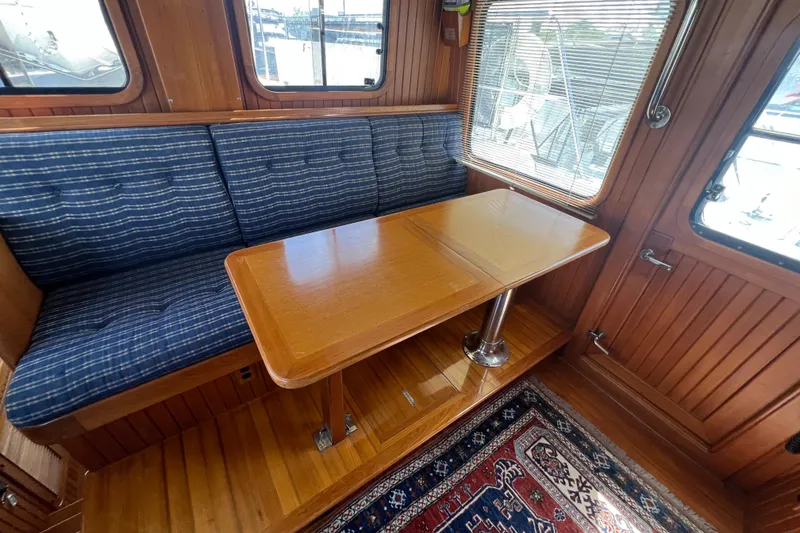 Slide: The Image of Navigation display on 1989 Hans Christian INDEPENDENCE 45 TRAWLER showing depth and coordinates. - 90