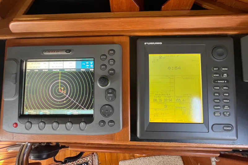Slide: The Image of Navigation equipment on 1989 Hans Christian INDEPENDENCE 45 TRAWLER, featuring Raymarine and Furuno displays. - 92