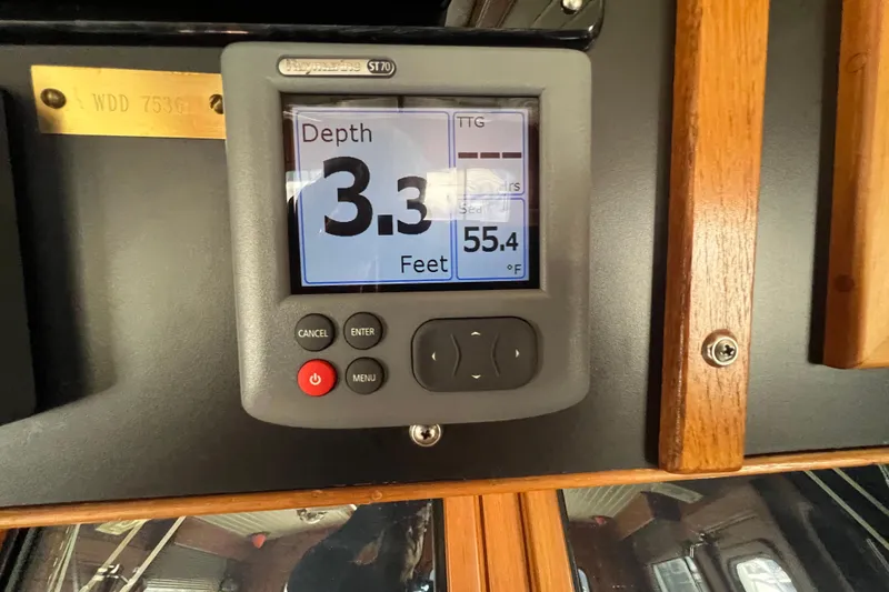 Slide: The Image of Depth gauge on 1989 Hans Christian INDEPENDENCE 45 TRAWLER showing 3.3 feet. - 94