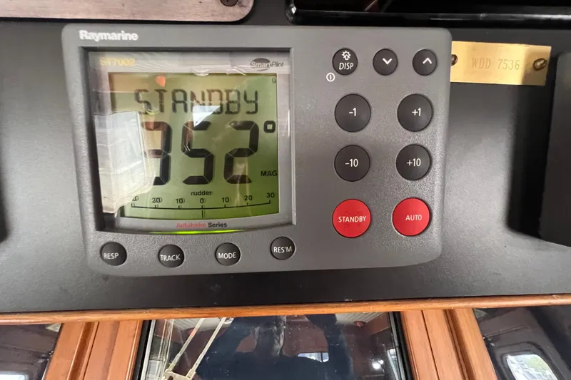 Slide: The Image of Raymarine autopilot display on 1989 Hans Christian INDEPENDENCE 45 TRAWLER, showing 352 degrees standby mode. - 95
