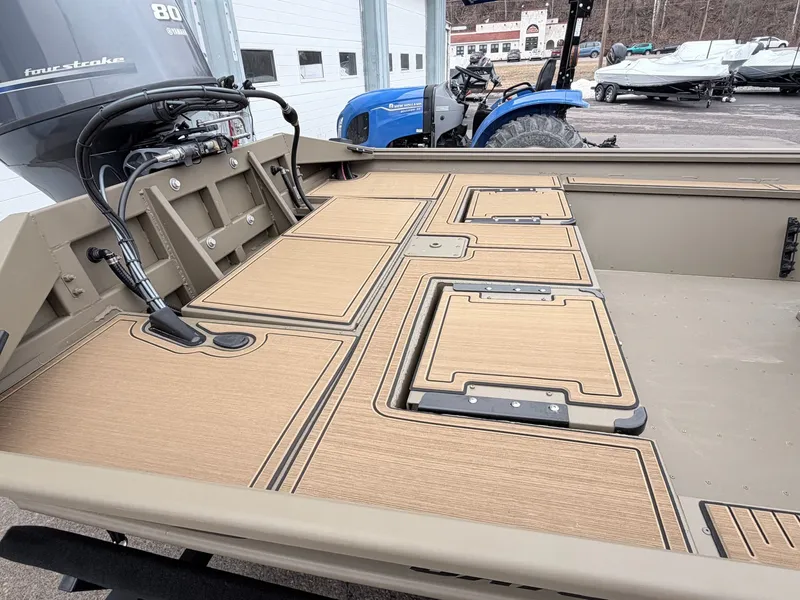 Slide: The Image of G3 Gator Tough 18 CCJ 2026 - 10