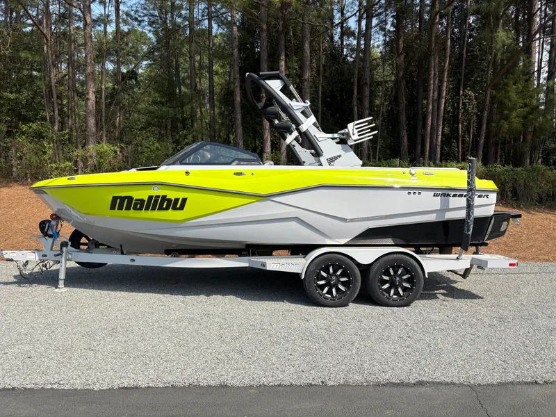 The Image of Malibu Wakesetter 22 LSV 2023 - 1