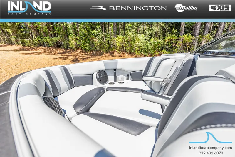 Slide: The Image of Malibu Wakesetter 22 LSV 2023 - 18