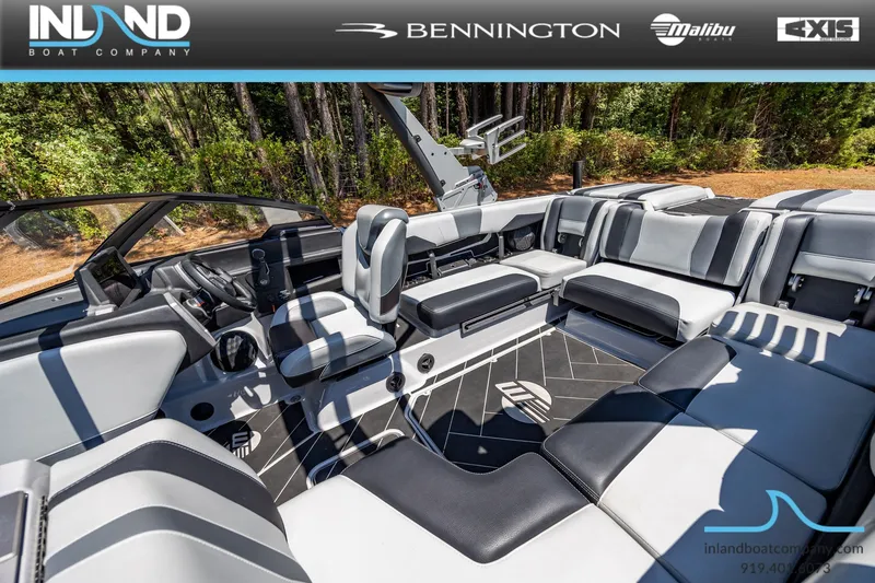 Slide: The Image of Malibu Wakesetter 22 LSV 2023 - 22