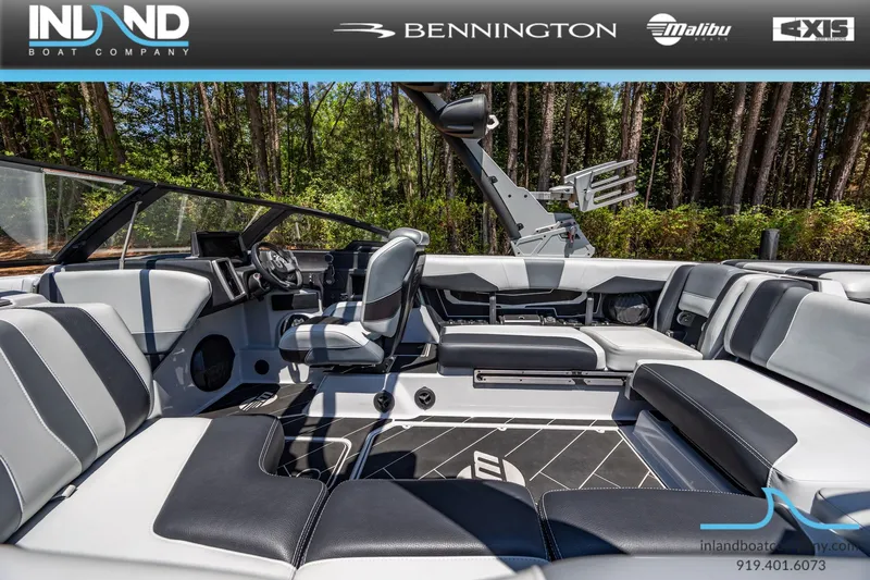 Slide: The Image of Malibu Wakesetter 22 LSV 2023 - 23