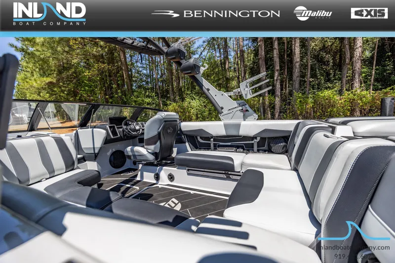 Slide: The Image of Malibu Wakesetter 22 LSV 2023 - 26