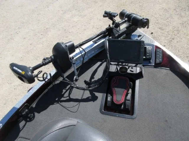 Slide: The Image of Ranger Z520C / Evinrude 250 / Warranty / Locators / Troll 2015 - 14