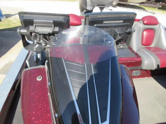 Slide: The Image of Ranger Z520C / Evinrude 250 / Warranty / Locators / Troll 2015 - 19