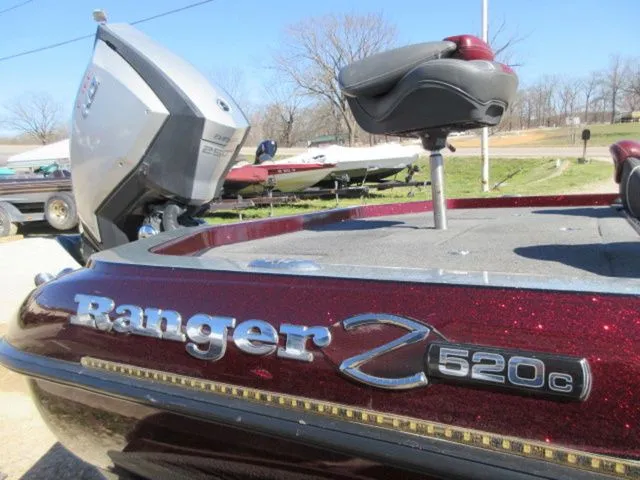 Slide: The Image of Ranger Z520C / Evinrude 250 / Warranty / Locators / Troll 2015 - 4