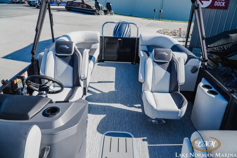 Slide: The Image of 2026 Bennington 22SSR pontoon boat interior at Lake Norman Marina. - 17