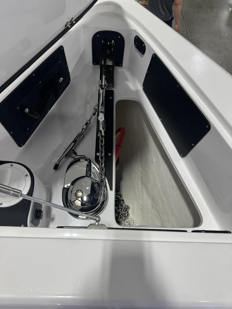 Slide: The Image of Nor-Tech 452 Super Fish 2026 - 16