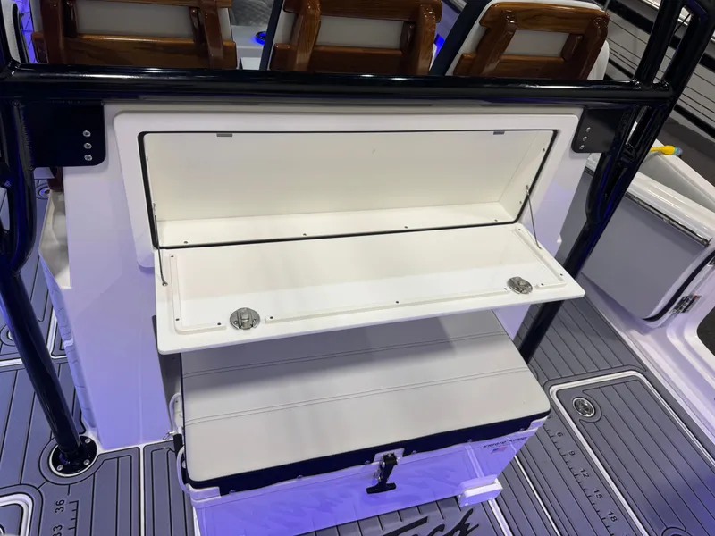 Slide: The Image of Nor-Tech 452 Super Fish 2026 - 25