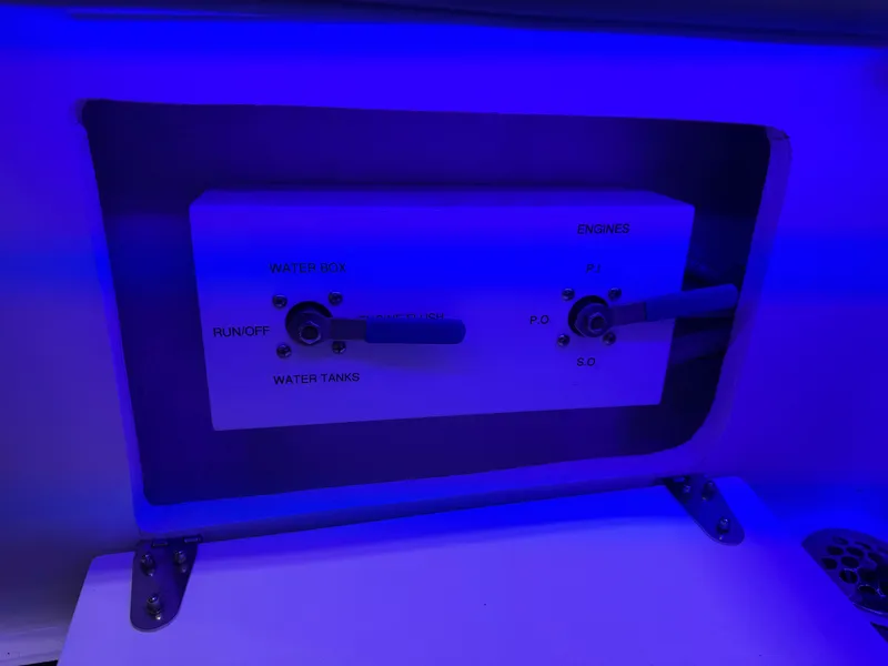 Slide: The Image of Nor-Tech 452 Super Fish 2026 - 28