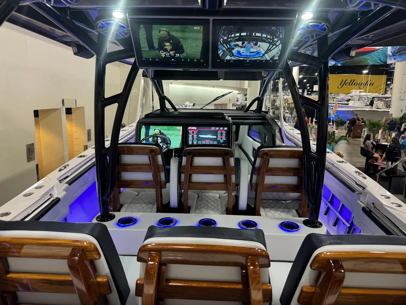 Slide: The Image of Nor-Tech 452 Super Fish 2026 - 29