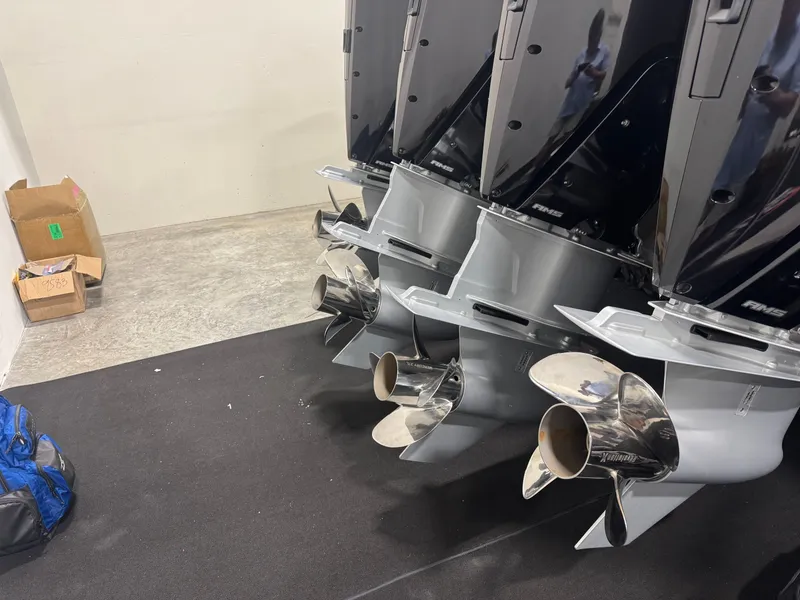 Slide: The Image of Nor-Tech 452 Super Fish 2026 - 3