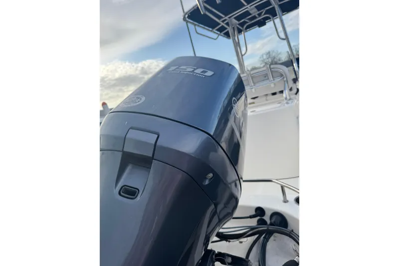 Slide: The Image of 2013 Pioneer 197 Sportfish boat with 150 horsepower outboard motor. - 8