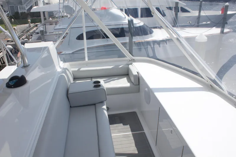 Slide: The Image of Interior of a 2004 Hudson Custom Carolina yacht in harbor. - 27