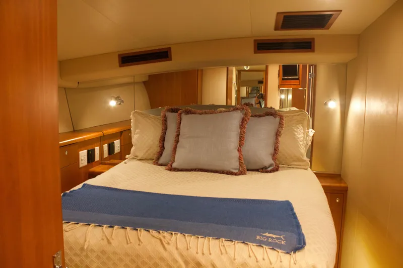 Slide: The Image of Luxurious bedroom in Hudson Custom Carolina 2004 boat. - 33