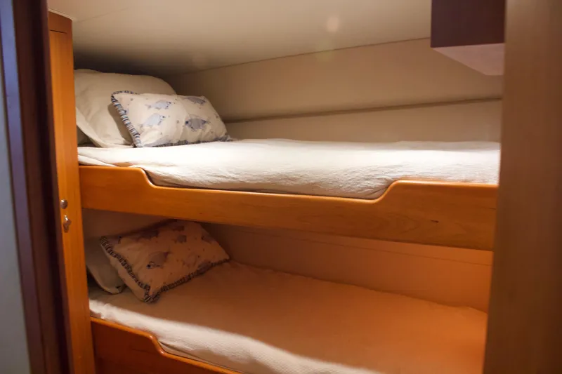 Slide: The Image of Interior of 2004 Hudson Custom Carolina with bunk beds. - 36