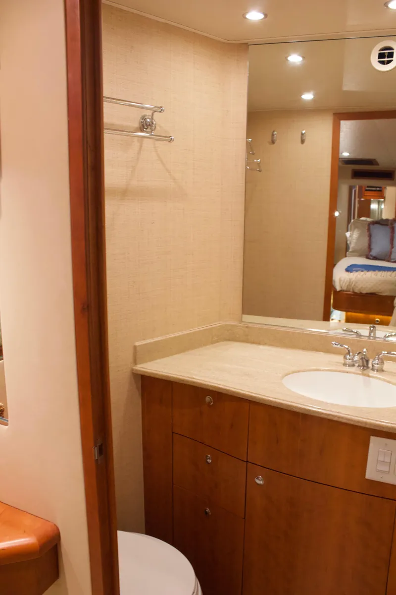 Slide: The Image of Bathroom in 2004 Hudson Custom Carolina boat. - 42