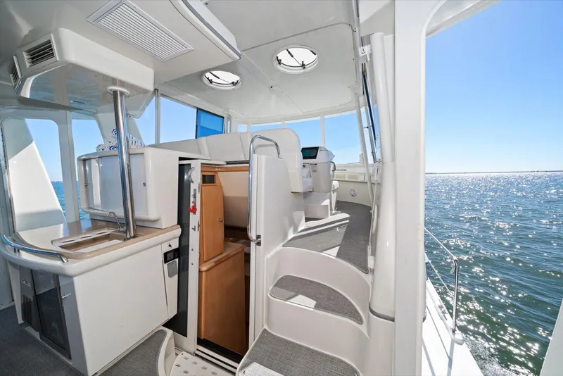 Slide: The Image of Carver Yachts 455 Aft Cabin Motor Yacht 1998 - 19