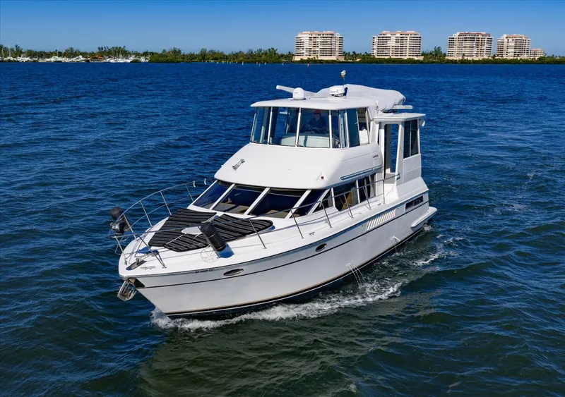 Slide: The Image of Carver Yachts 455 Aft Cabin Motor Yacht 1998 - 3