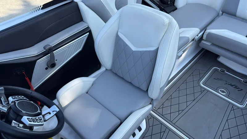 Slide: The Image of Tigé 23-ZX 2020 - 17