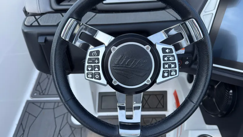 Slide: The Image of Tigé 23-ZX 2020 - 19