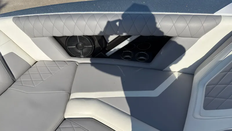 Slide: The Image of Tigé 23-ZX 2020 - 27