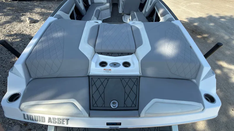 Slide: The Image of Tigé 23-ZX 2020 - 5