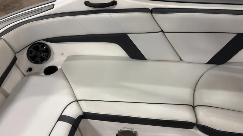 Slide: The Image of Yamaha AR210 2015 - 12