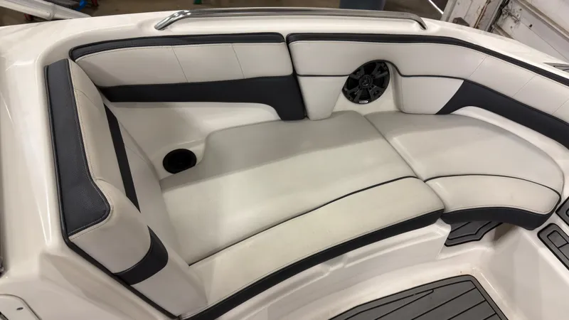 Slide: The Image of Yamaha AR210 2015 - 22