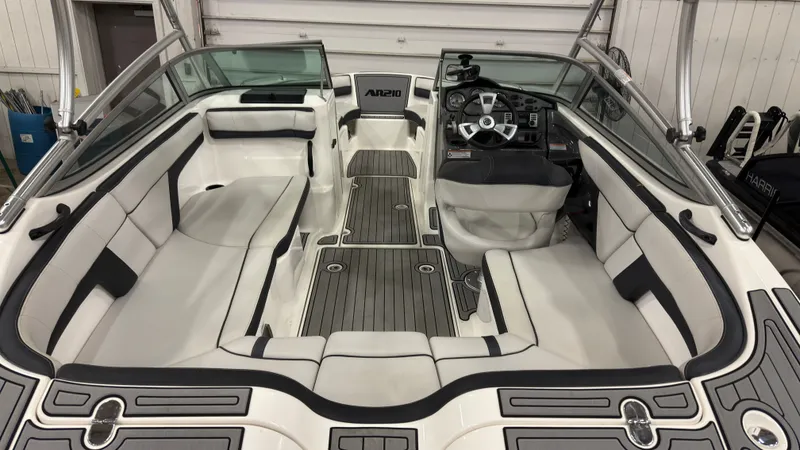 Slide: The Image of Yamaha AR210 2015 - 6