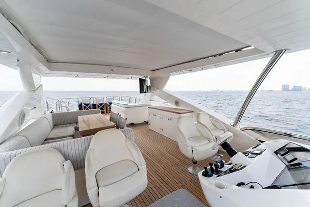 Slide: The Image of Sunseeker 88 Yacht 2012 - 128