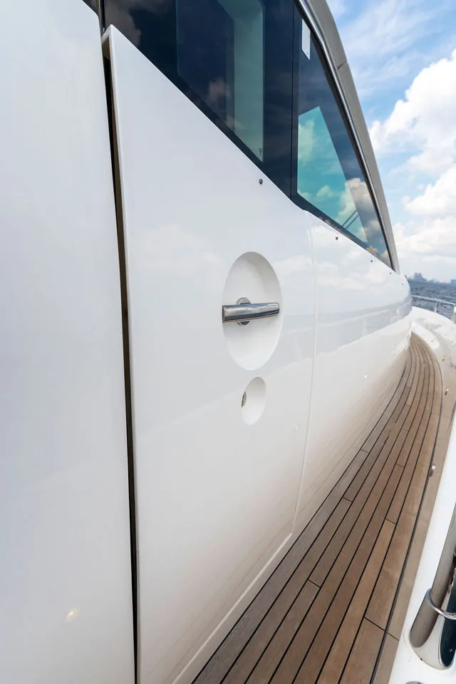 Slide: The Image of Sunseeker 88 Yacht 2012 - 131