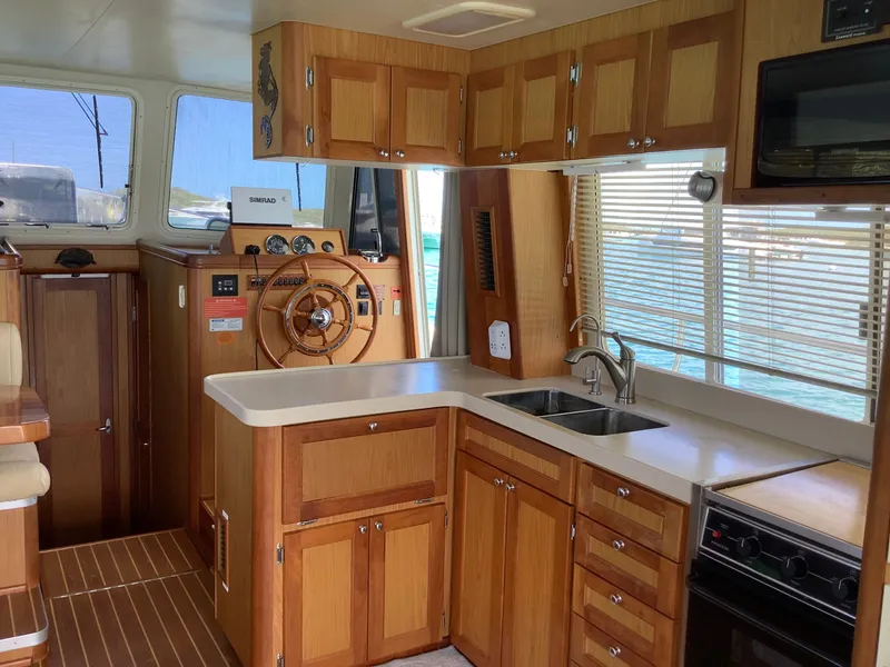 Slide: The Image of Mainship 400 Trawler 2006 - 21