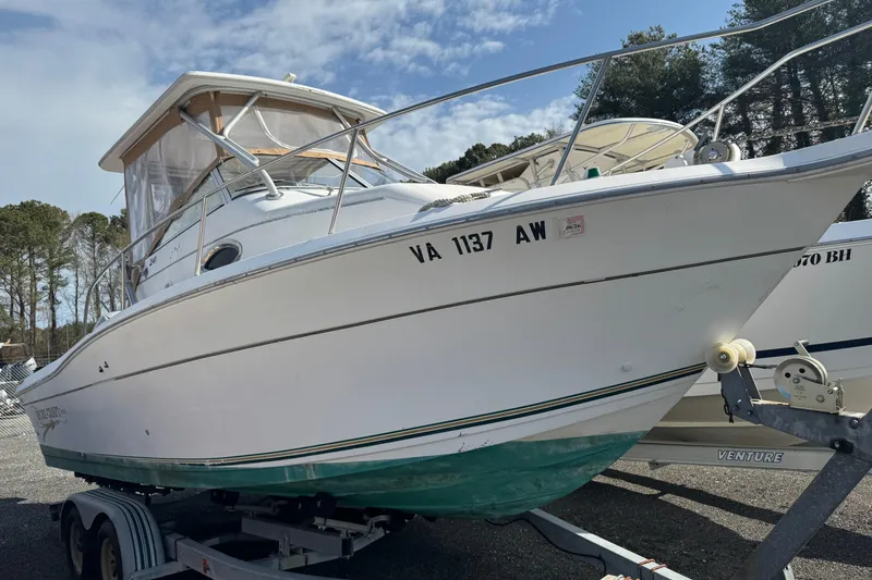 The Image of Sport-Craft 241 Walk Around 2000 - undefined