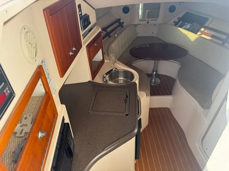 Slide: The Image of Grady-White Express 305 2007 - 17