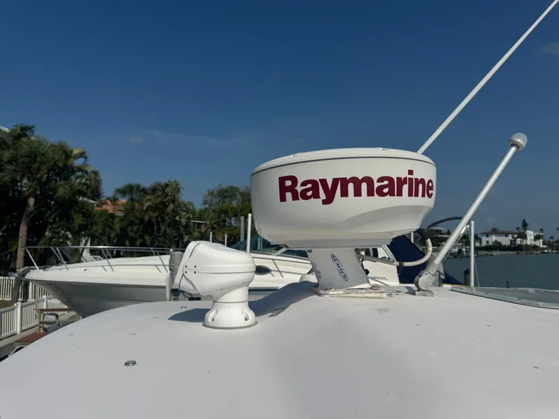 Slide: The Image of Grady-White Express 305 2007 - 32