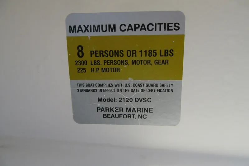 Slide: The Image of Maximum capacity label for 2006 Parker 2120 Sport Cabin, 8 persons or 1185 lbs. - 16