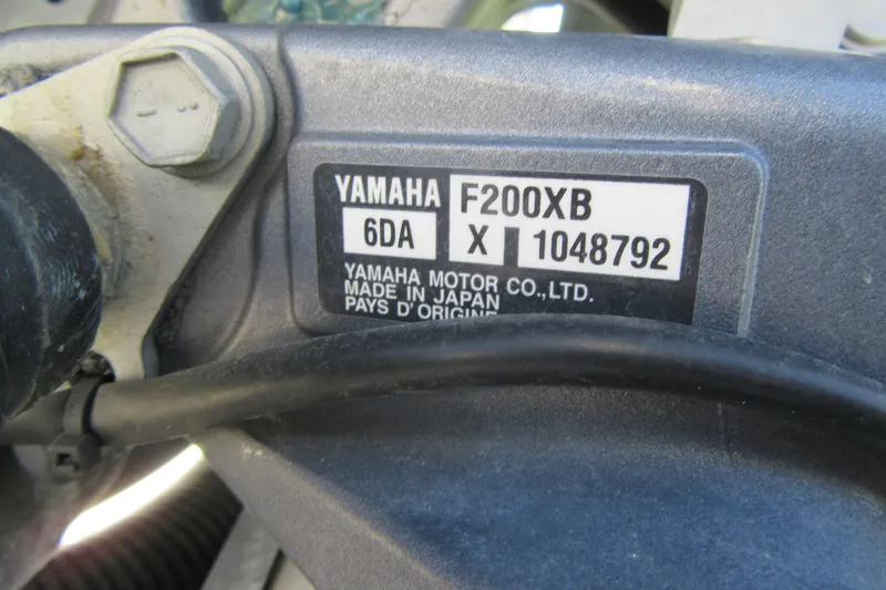 Slide: The Image of Yamaha F200XB engine label on 2006 Parker 2120 Sport Cabin boat. - 8