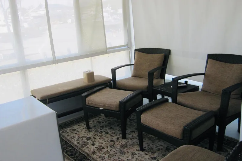 Slide: The Image of Luxurious seating area on 1999 Delta Marine Raised Pilothouse Motoryacht. - 34