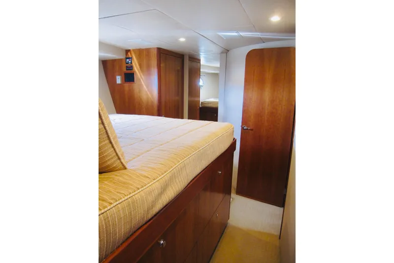 Slide: The Image of Luxurious cabin interior of 1999 Delta Marine Raised Pilothouse Motoryacht. - 72