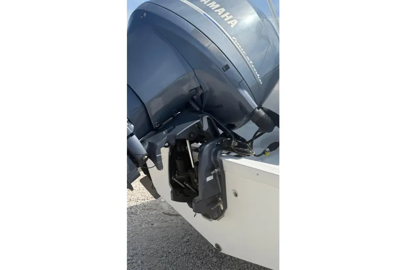 Slide: The Image of Outboard motor on a 2012 Sea Fox 216 Dual Console boat. - 5
