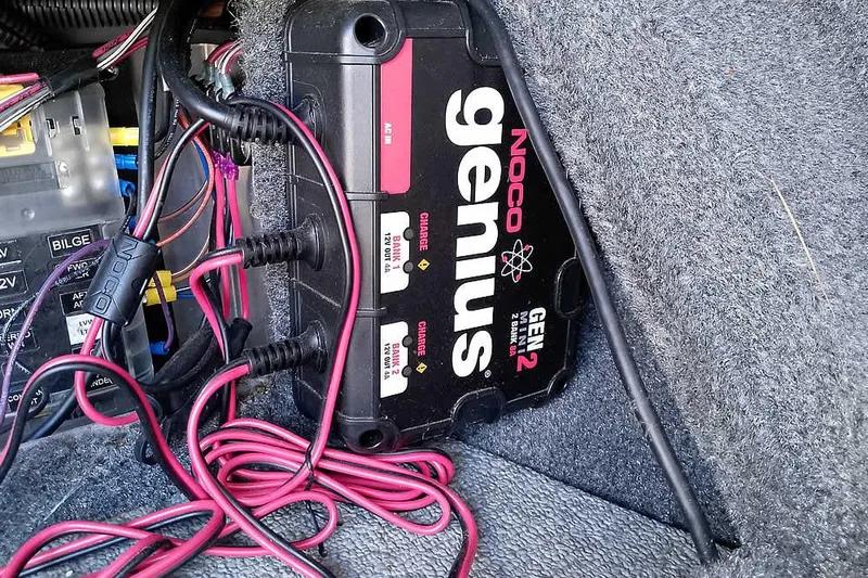 Slide: The Image of NOCO Genius GEN2 charger in 2018 Tracker Targa V-18 Combo boat. - 36
